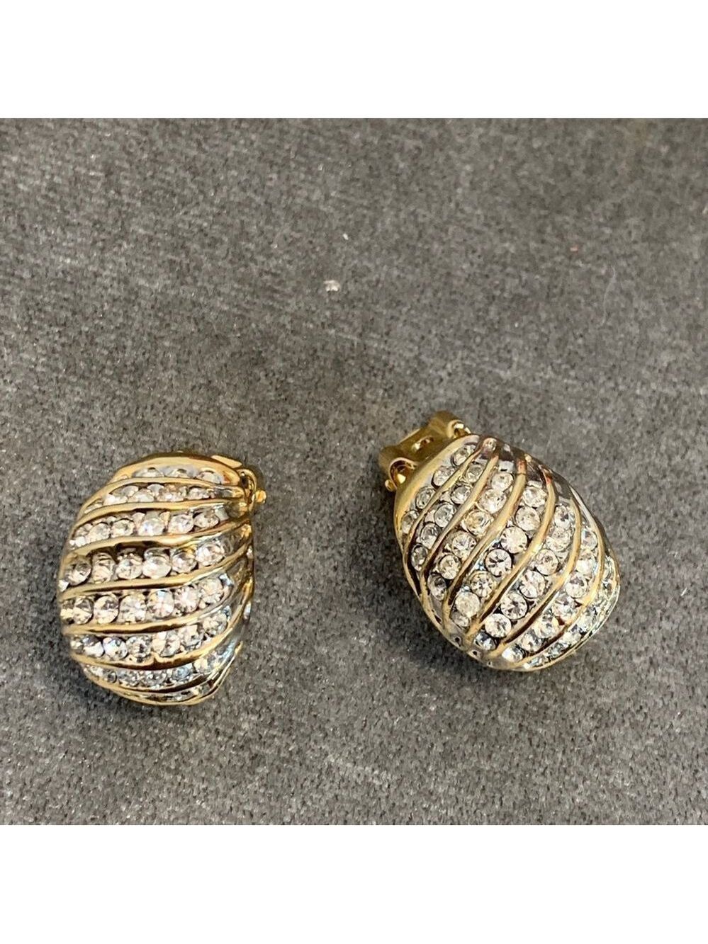 1980S gilt & crystal rhinestone chunky huggie hoop earrings by christian dior